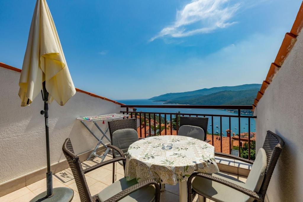Apartments Pino Rabac photo 4