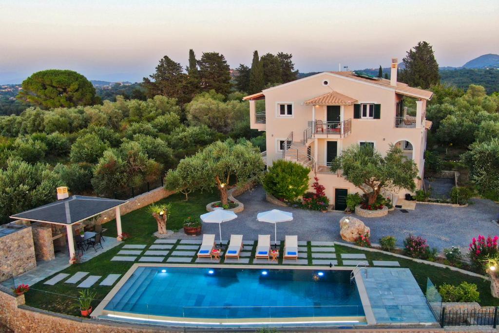 Villa Caesar photo 1