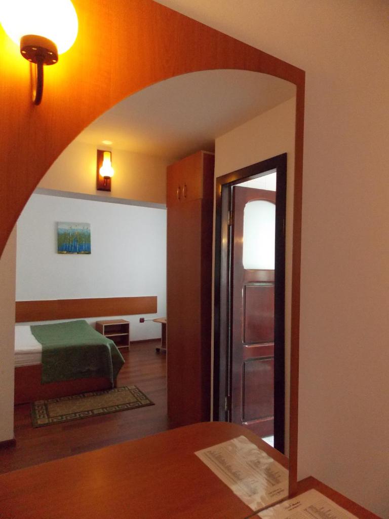 Сьюит (Люкс с 1 спальней), Hotel Amadeo with bathroom