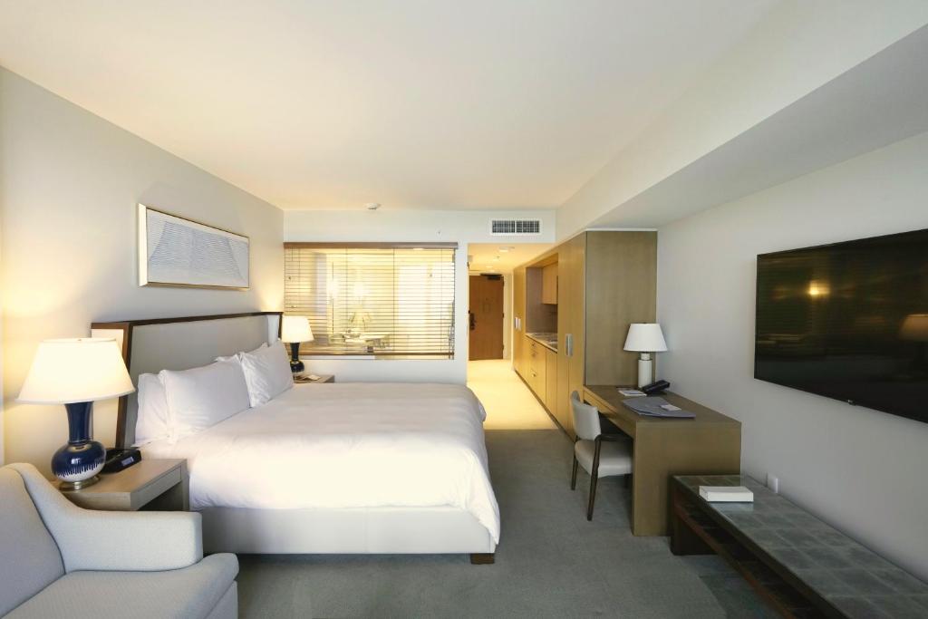 Студио (Номер-студия Делюкс), Real Select at The Ritz-Carlton Residences, Waikiki Beach