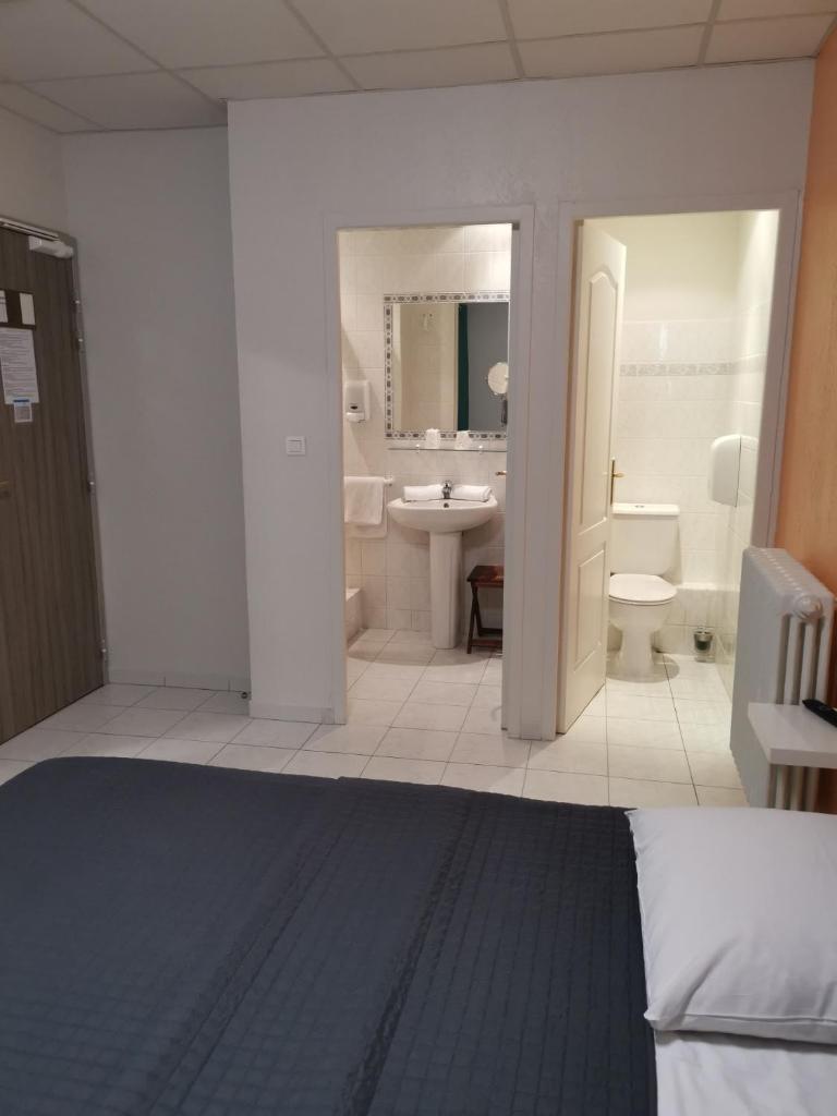 Carry Hotel photo 2