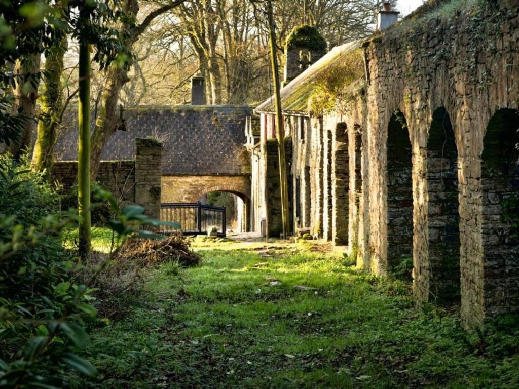 Roundwood House photo 4