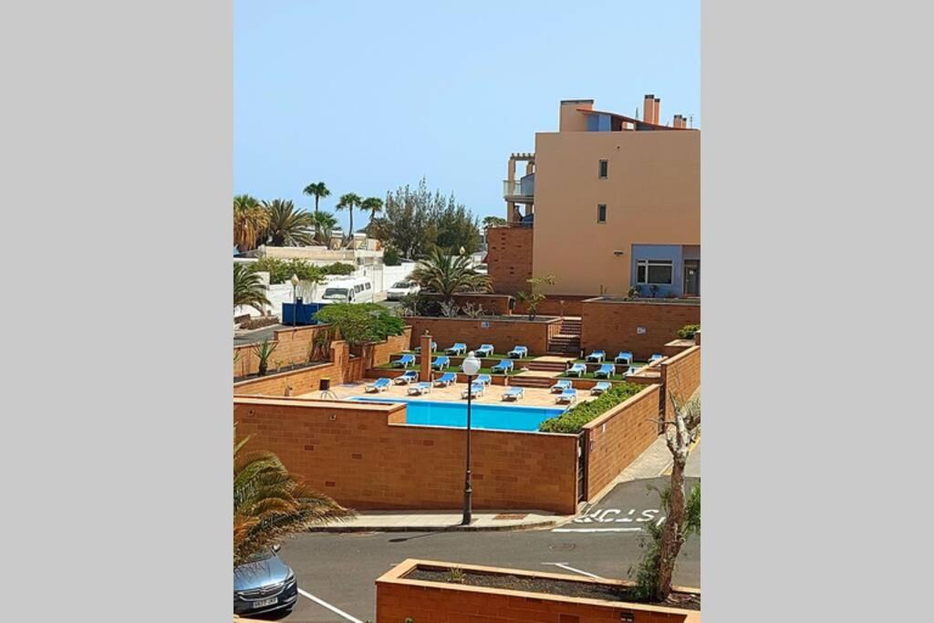 Amplio apartamento en la playa del Esquinzo photo 4
