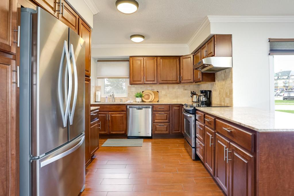Blue Mountain, 3 BR - 108 Mountain Walk Chalet photo 1