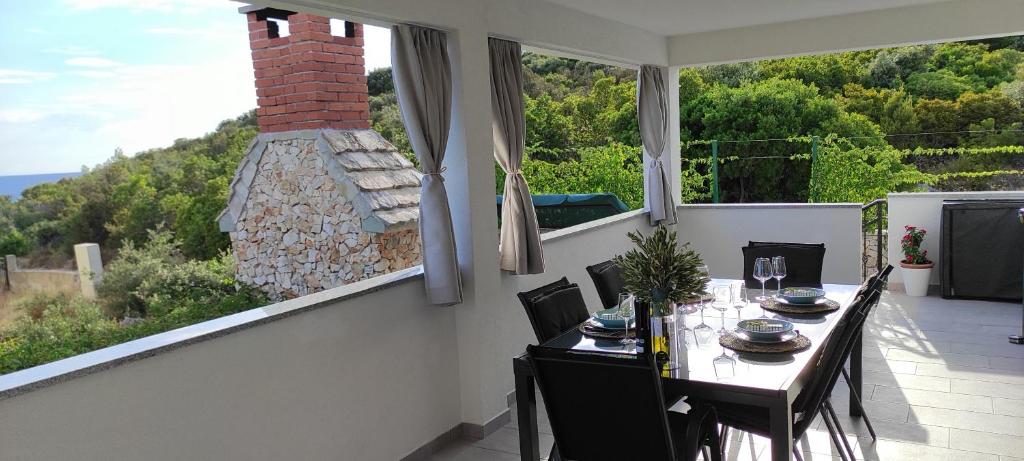Holiday home Petra - house with a sea view in an isolated location photo 1