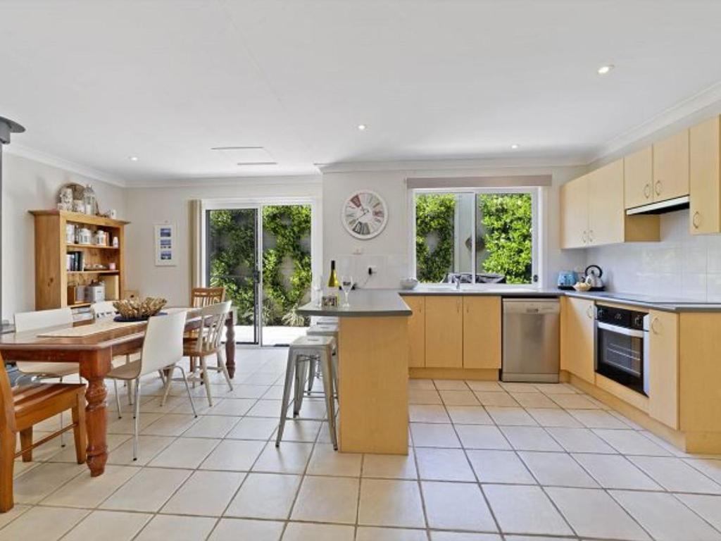 Husky House by Experience Jervis Bay photo 3