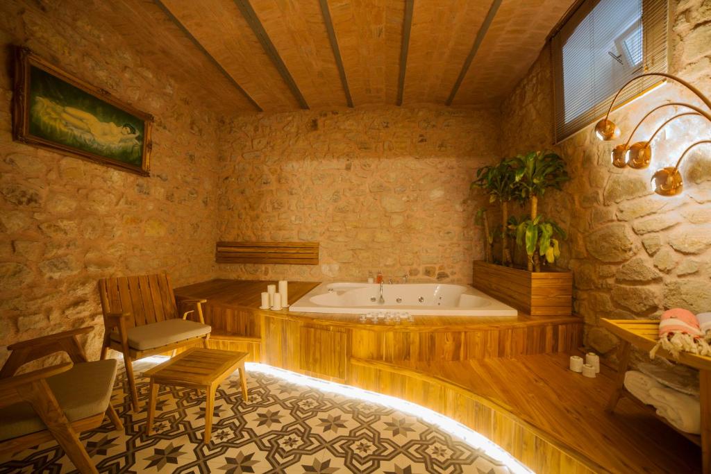 Triada Hotel Büyükada photo 2