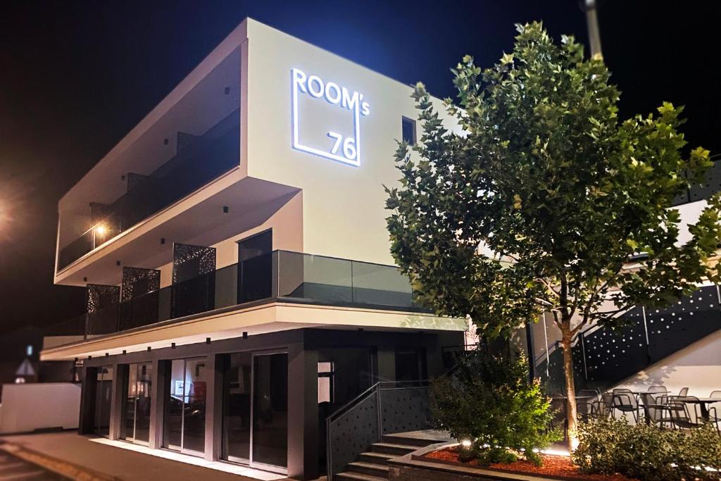 Boutique ROOMs 76 photo 2