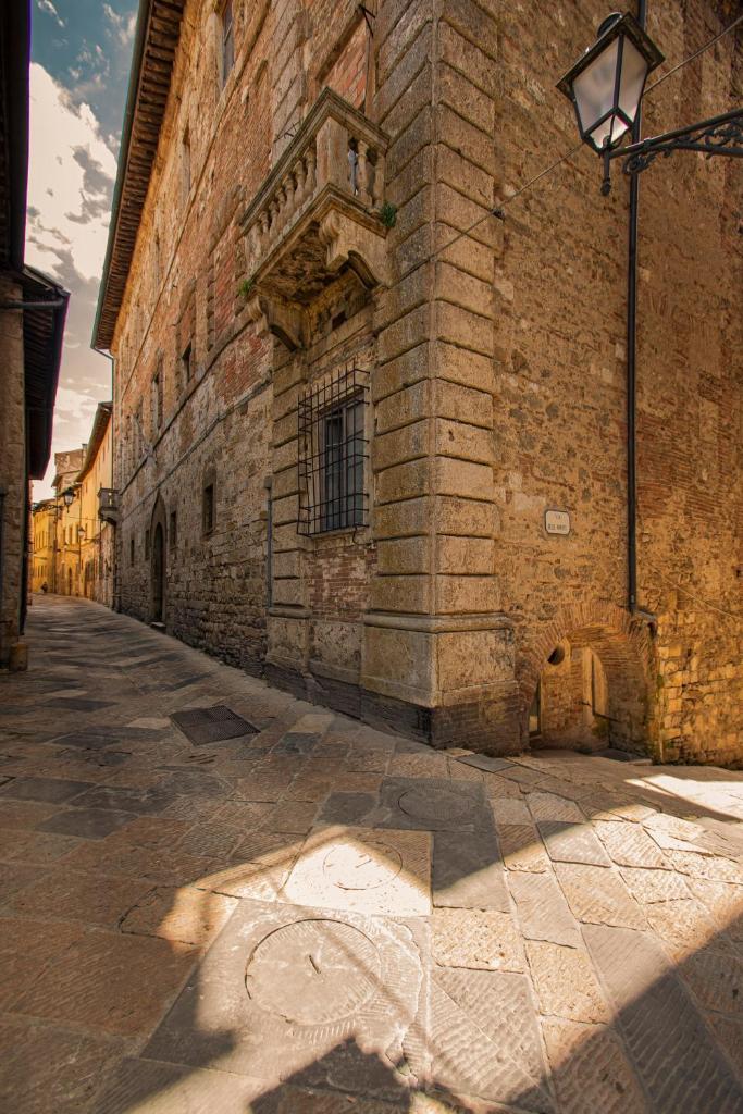 Palazzo Luci - Tap to explore photos