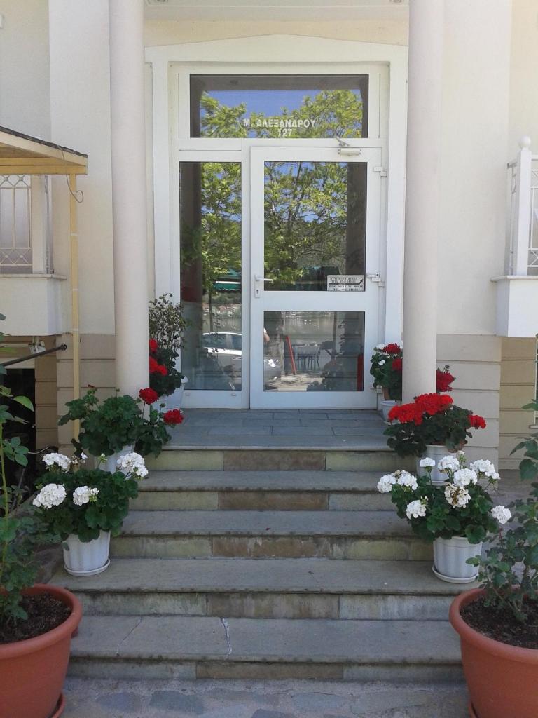 Katerina studios rooms-Biker friendly hotel photo 1