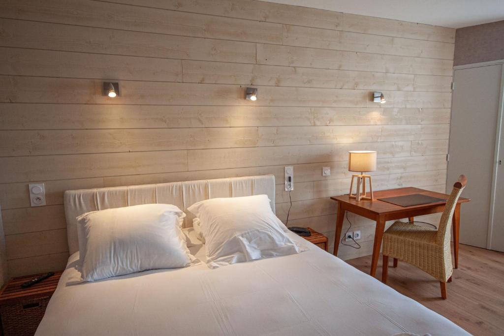 lhotel Room Type - Superior Double Room