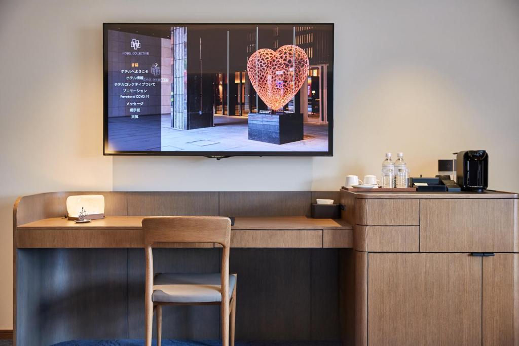Hotel Collective Room Type - Premium Twin Room (For 3 person with sofa bed)