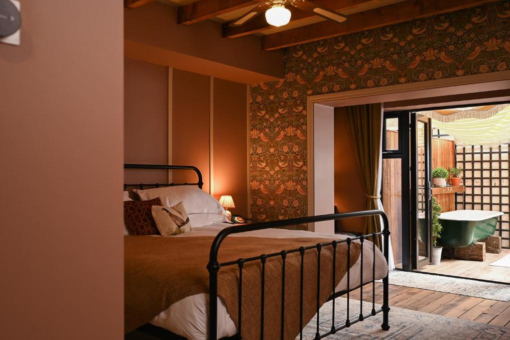 The Rabbit Hotel & Retreat - Tap to explore photos
