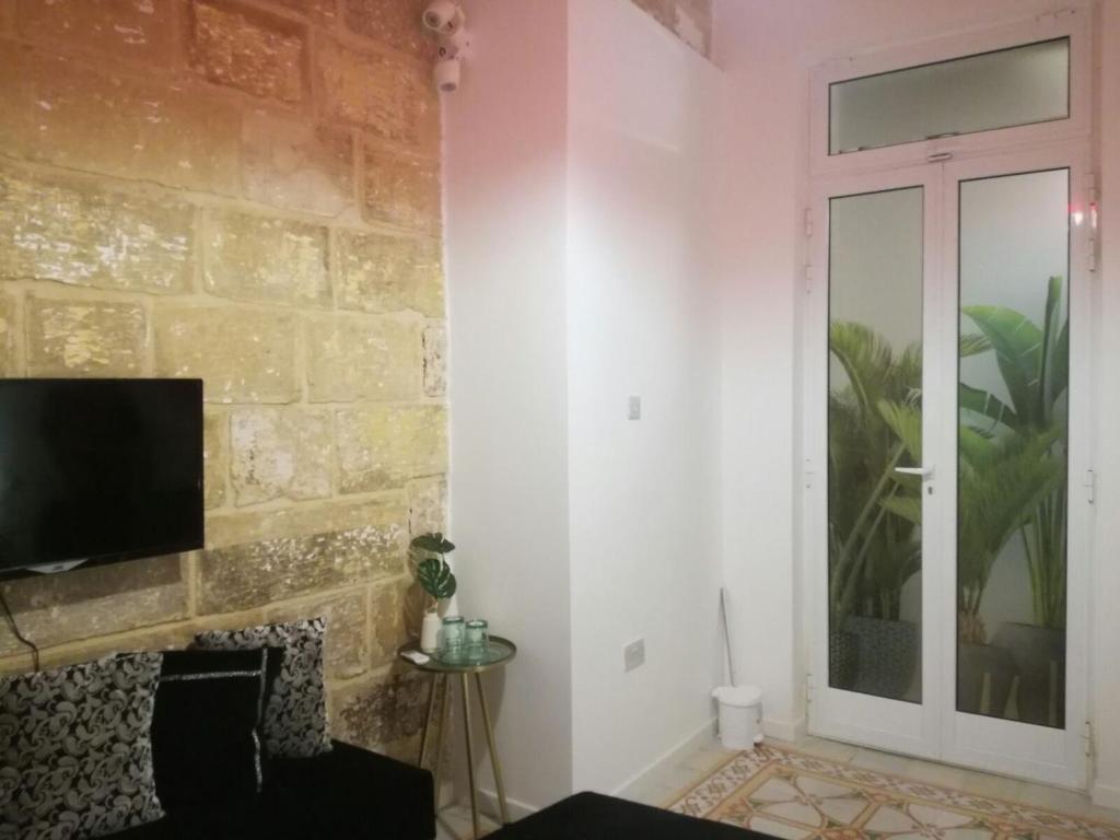 19, Luqa Townhouse photo 1