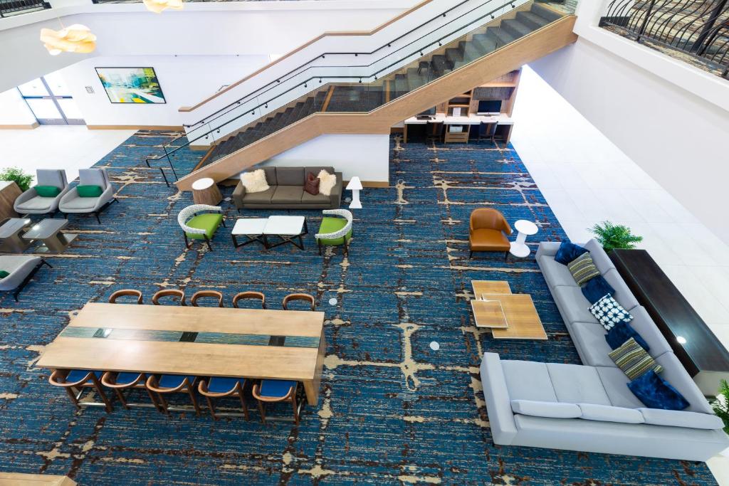 Holiday Inn San Jose-Silicon Valley, an IHG Hotel photo 2