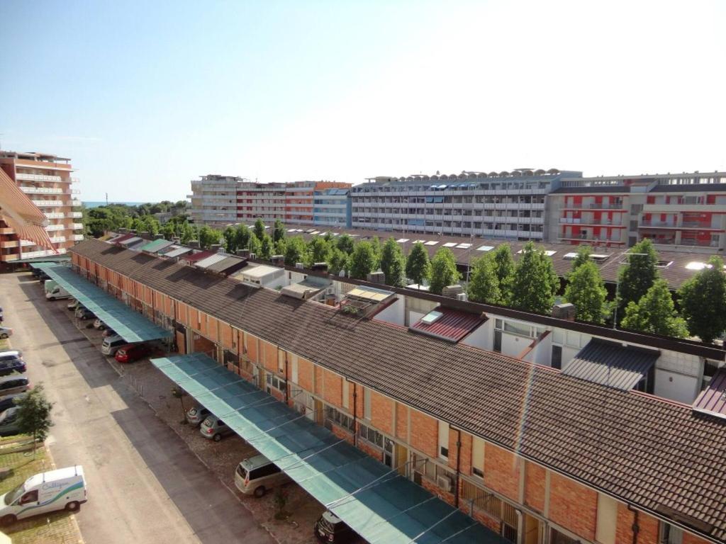 Enjoy the sun from our the terrace! photo 4