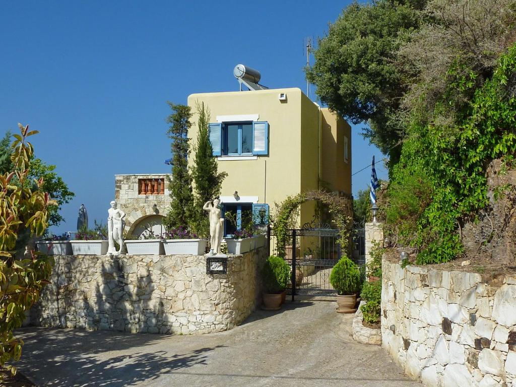 Villa Clio with Pool Stalos Crete photo 3