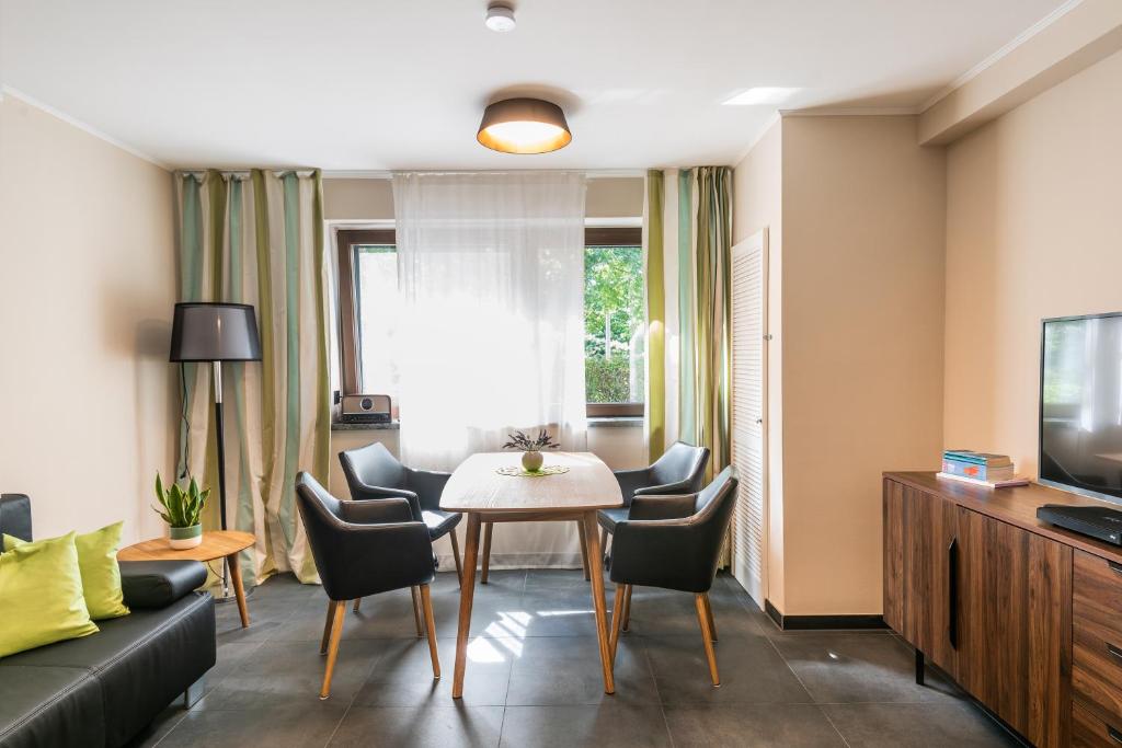 Ostsee Elmenhorst Sehr hochwertige Dreizimmer Ferienwohnung mit Gartenterrasse photo 1