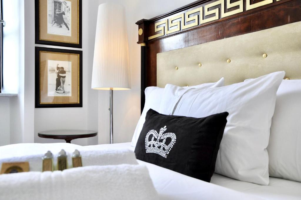 Сьюит (Суперлюкс с видом на Рыночную площадь (60 кв. м)), Luxury Apartments Mondrian Market Square I