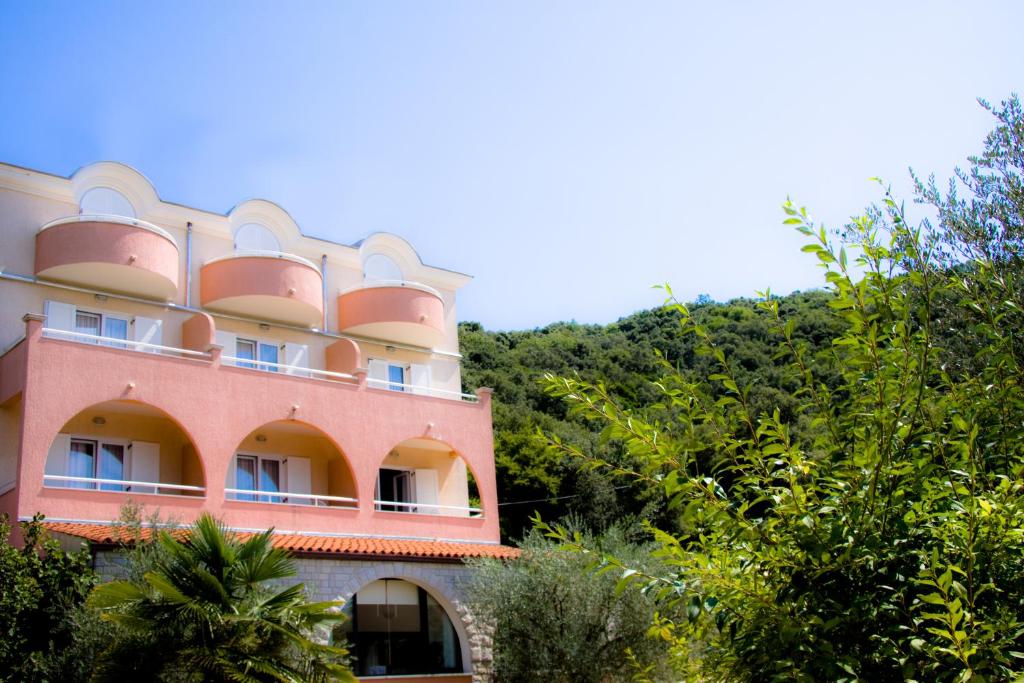 Hotel Carmen photo 2