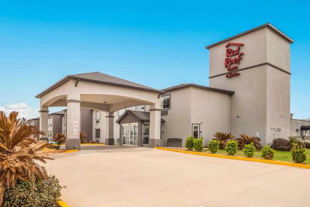 Red Roof Inn & Suites Lake Charles photo 2