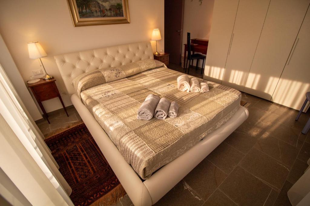 Bed Adelaide photo 2