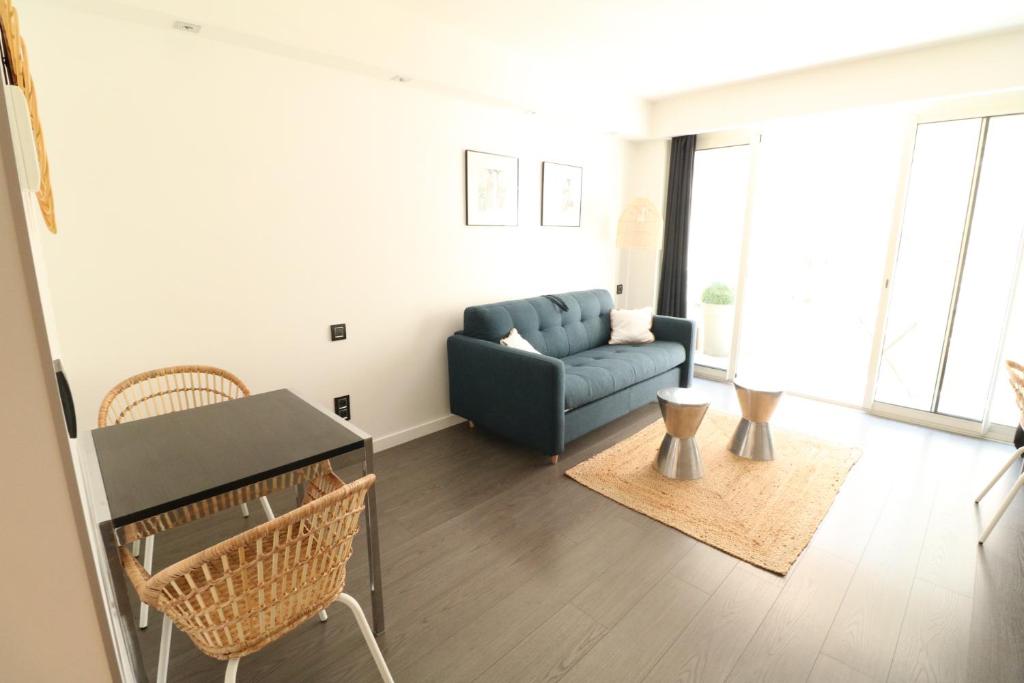Beautiful studio at the Grand Hotel Residence with sunny balcony 138 photo 4
