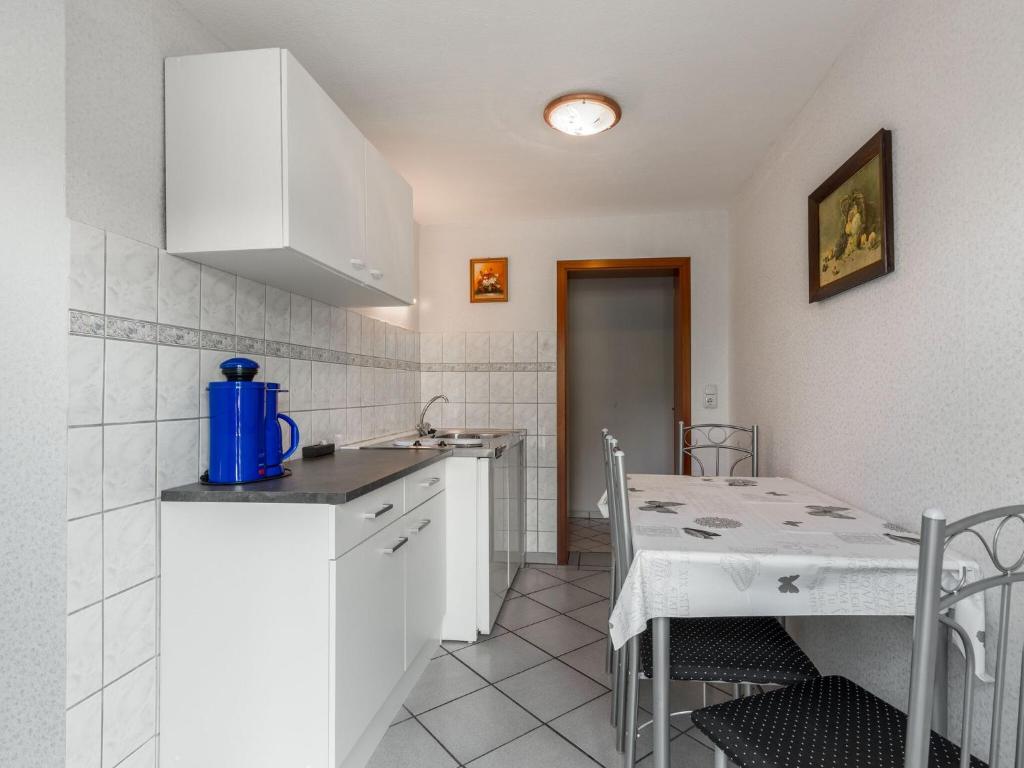 Pleasant Apartment in Damshagen with Terrace and Barbecue photo 3