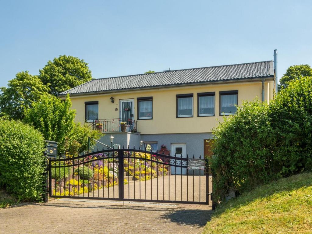 Pleasant Apartment in Damshagen with Terrace and Barbecue photo 4