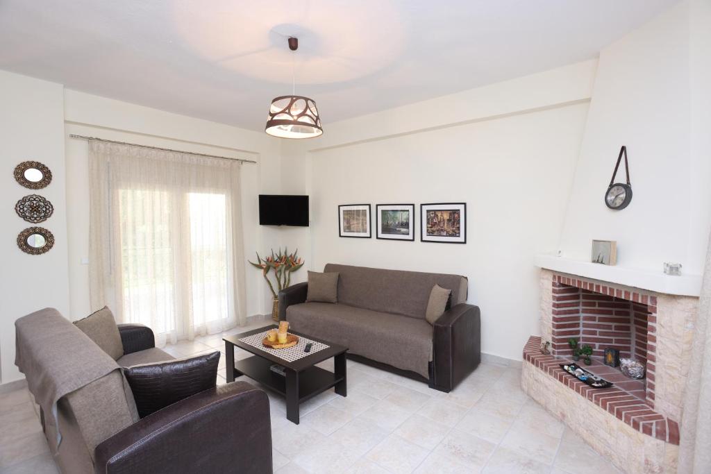 Luxury Villas Polychrono photo 2
