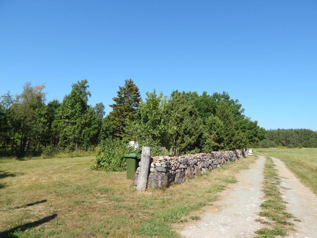 Saunamaja koos tünnisaunaga photo 2