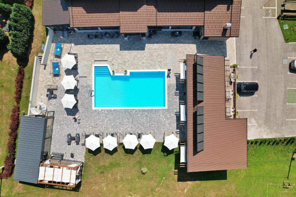 16 Lakes Hotel photo 3