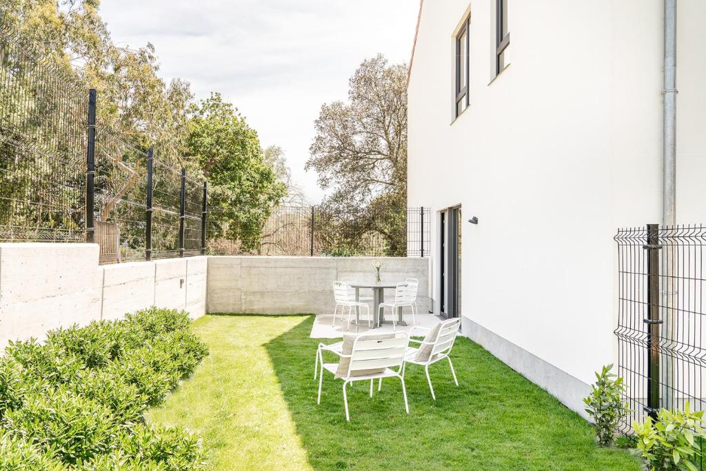 BAO 1 / APARTAMENTO CON JARDÍN photo 2