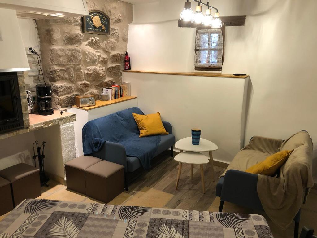 Les Maisons du Conflent, maisons familiales en pierre au coeur des remparts photo 4