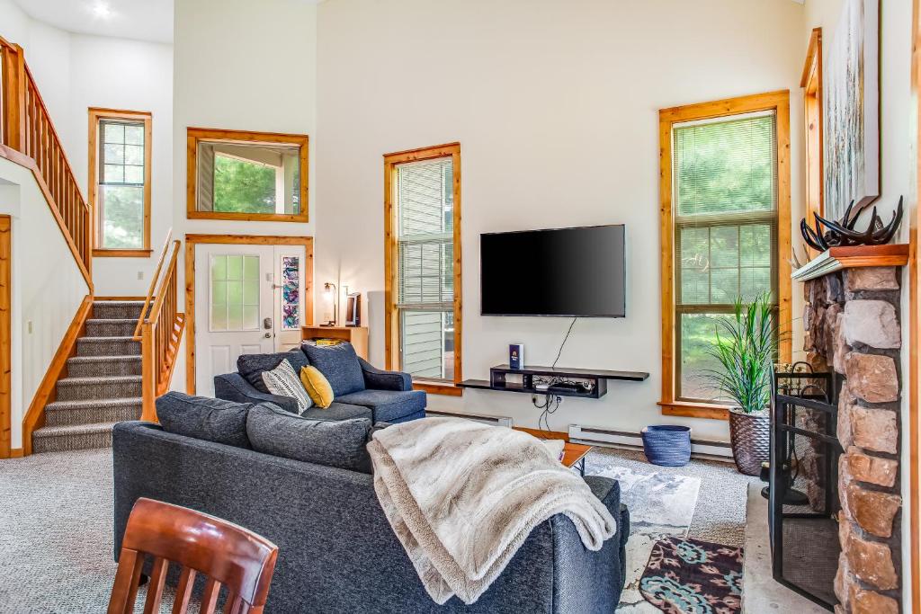 Northridge 181 photo 4