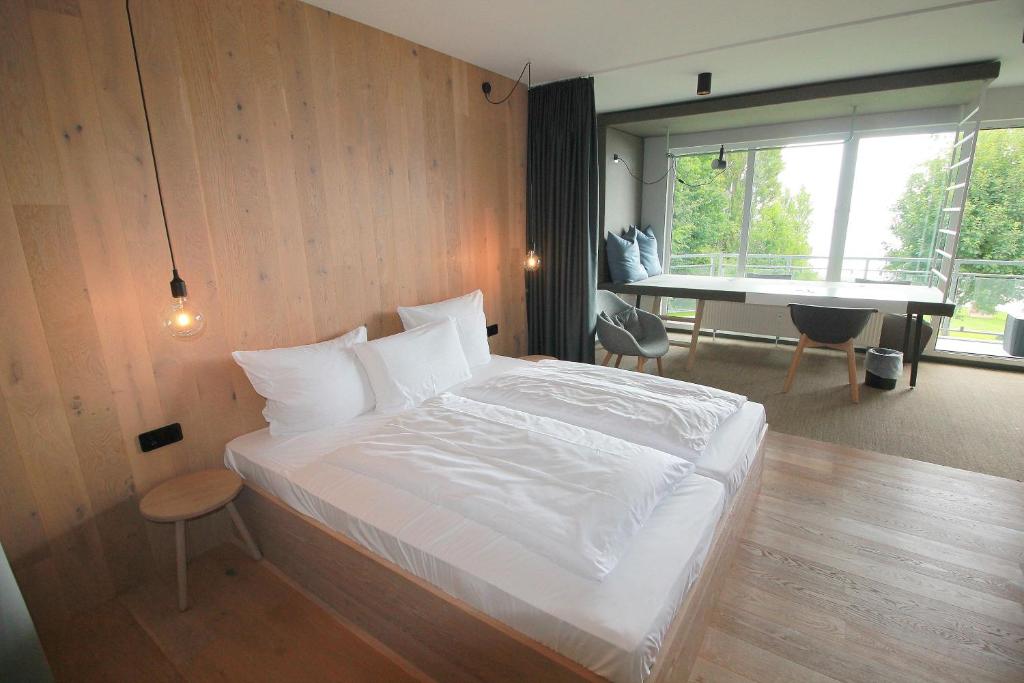 Junior-Suite "Bellavista" mit Seeblick photo 3
