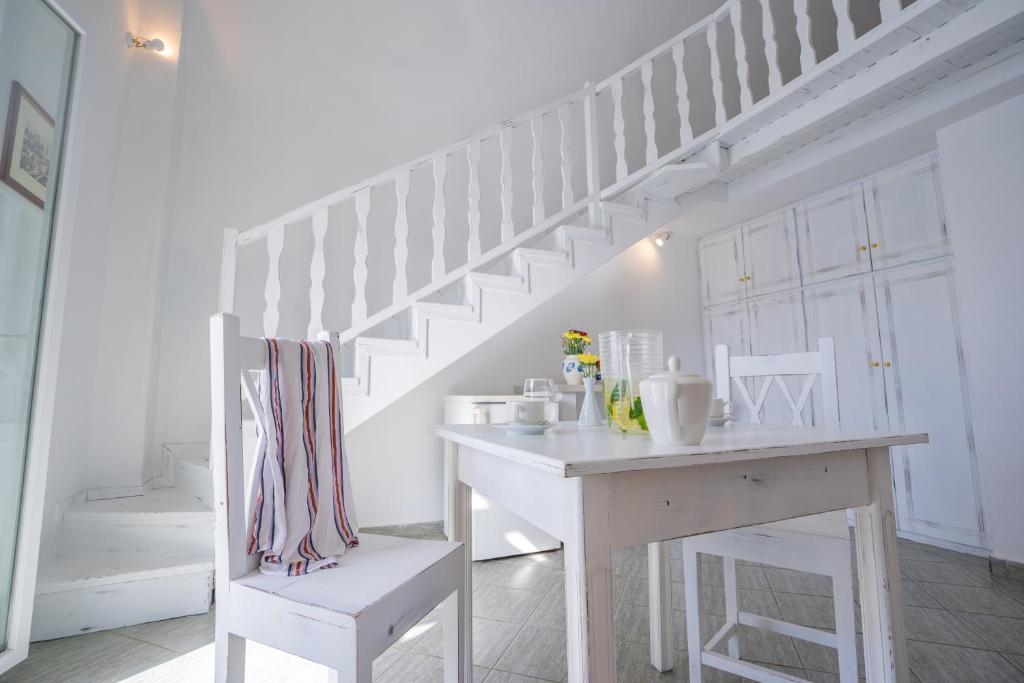 Сьюит (Люкс), Milos Villas Hotel