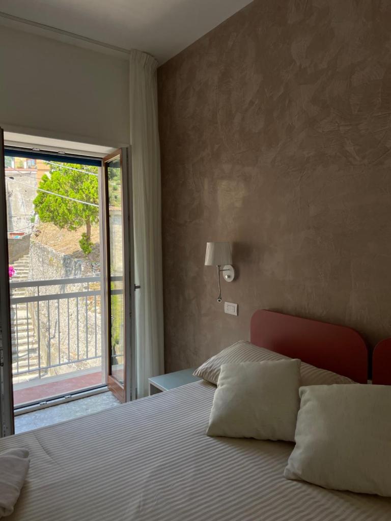 Amalfi Casa Andreina - Tap to explore photos