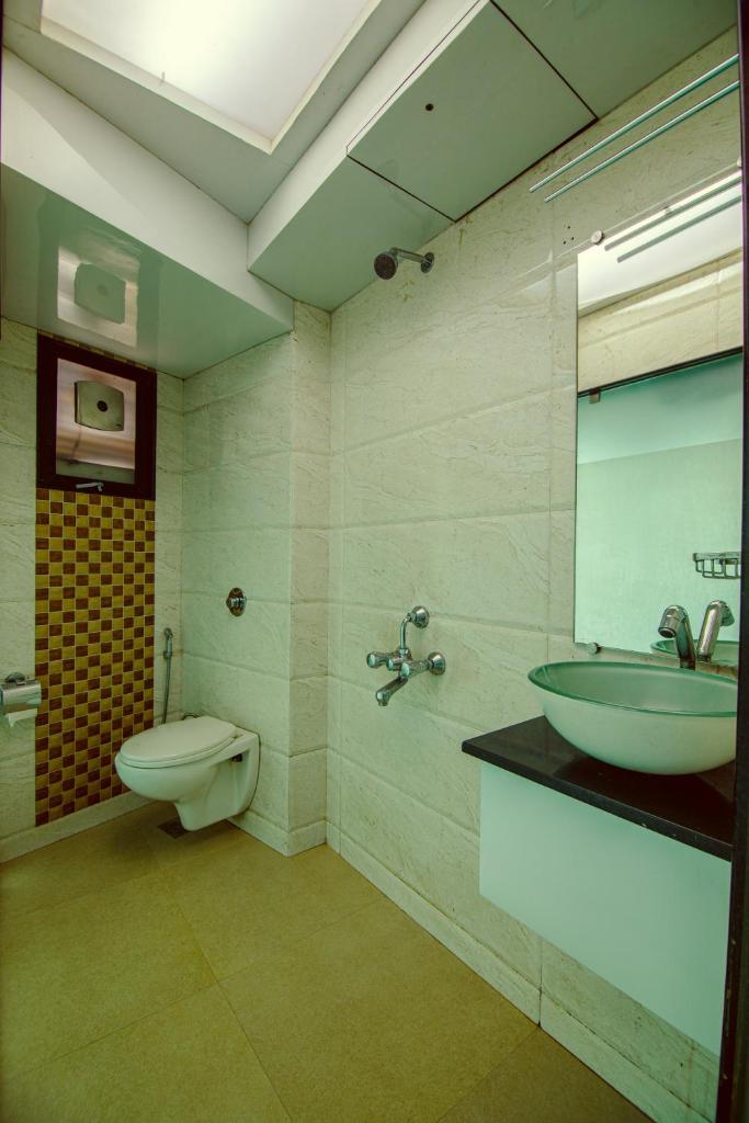Четырехместный (Четырехместный номер Делюкс), La Hotel Metro
