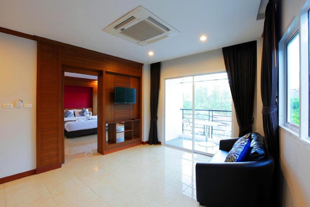 Двухместный (Номер Делюкс «Гранд» с видом на бассейн), Sungthong Kamala Beach Resort