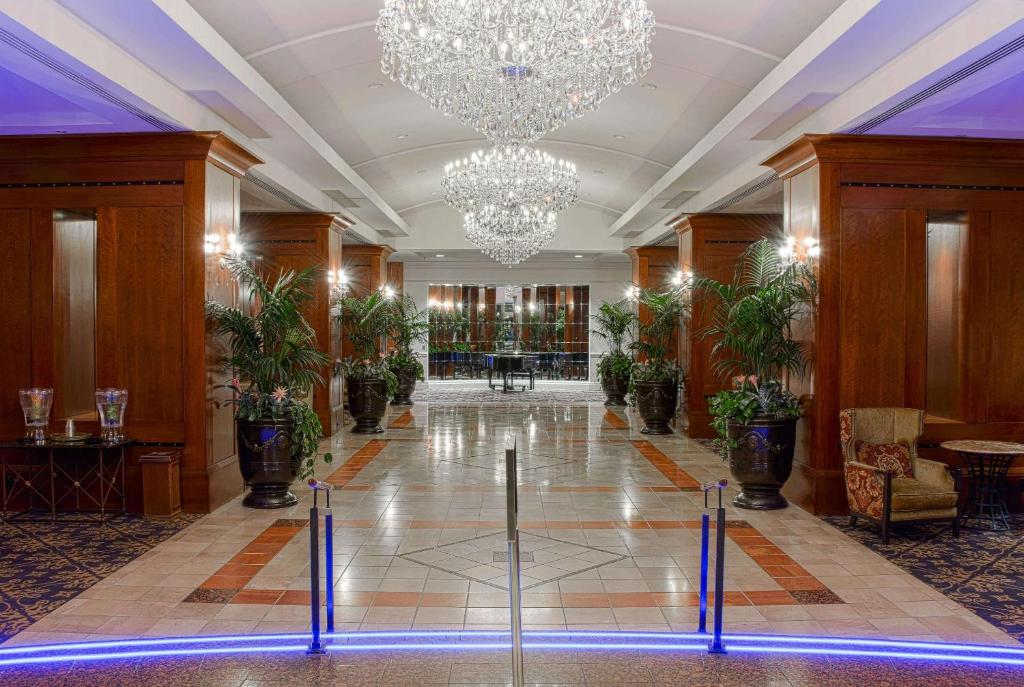 The Antlers, A Wyndham Hotel photo 2