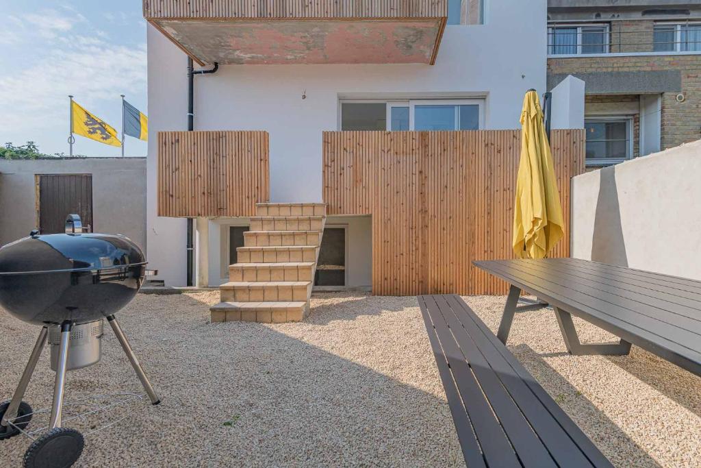 Vakantiewoning voor 12 met garages terras tuin photo 2