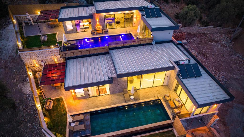 Sare - 2 Bedroom Holiday Villa with jacuzzi in Kalkan photo 3