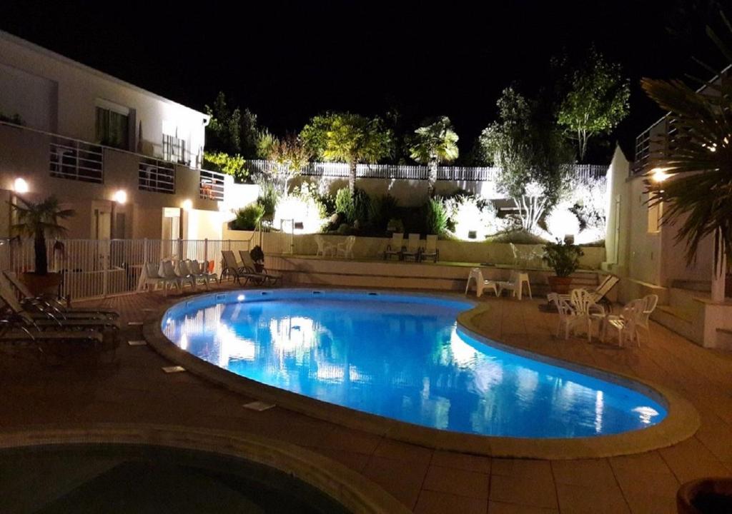 RÉSID'AZUR - APPARTEMENT avec Piscine photo 2
