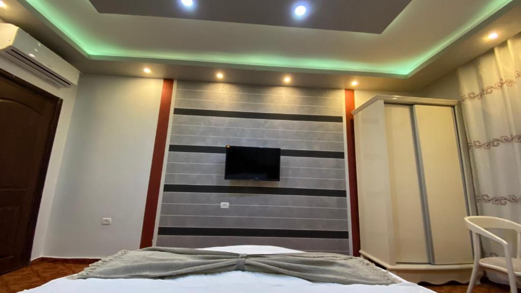 Golden Rose Hotel photo 3