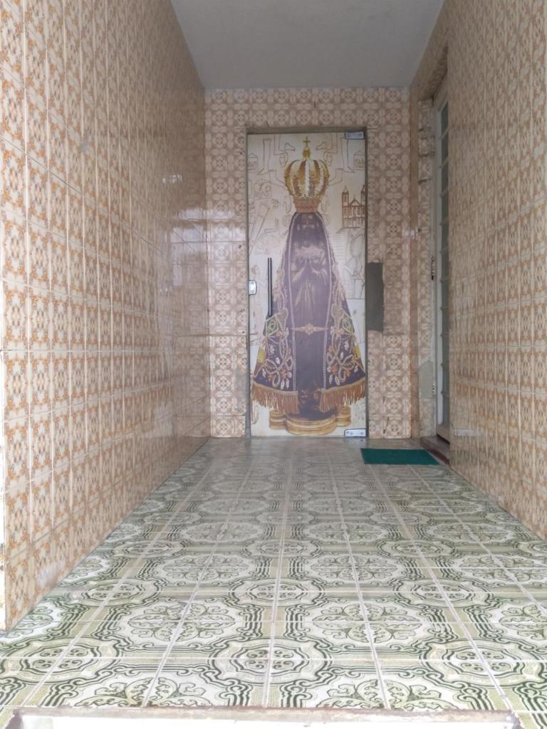 Casa Inteira a 1 Quarteirão da Basílica com garagem photo 4