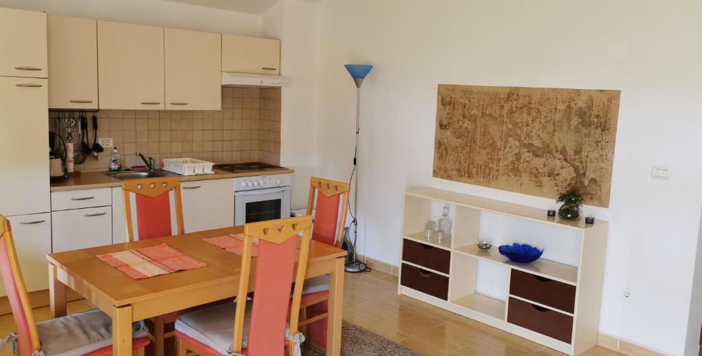 Apartment Cota photo 1
