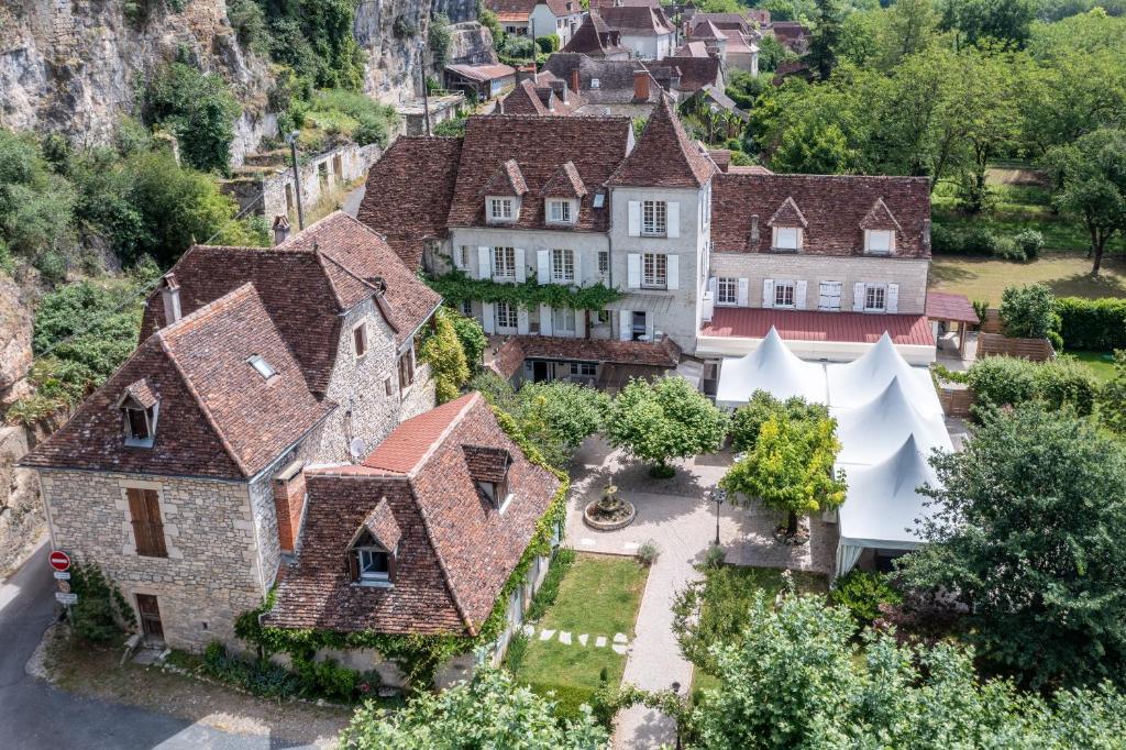 Logis Hôtel Domaine Les Falaises photo 1