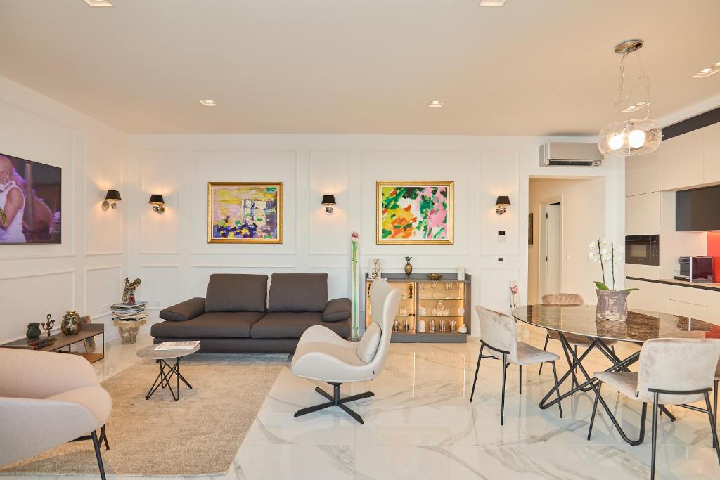 New & Luxury 5* with Breathtaking View- Kiki Lu Apartment photo 2