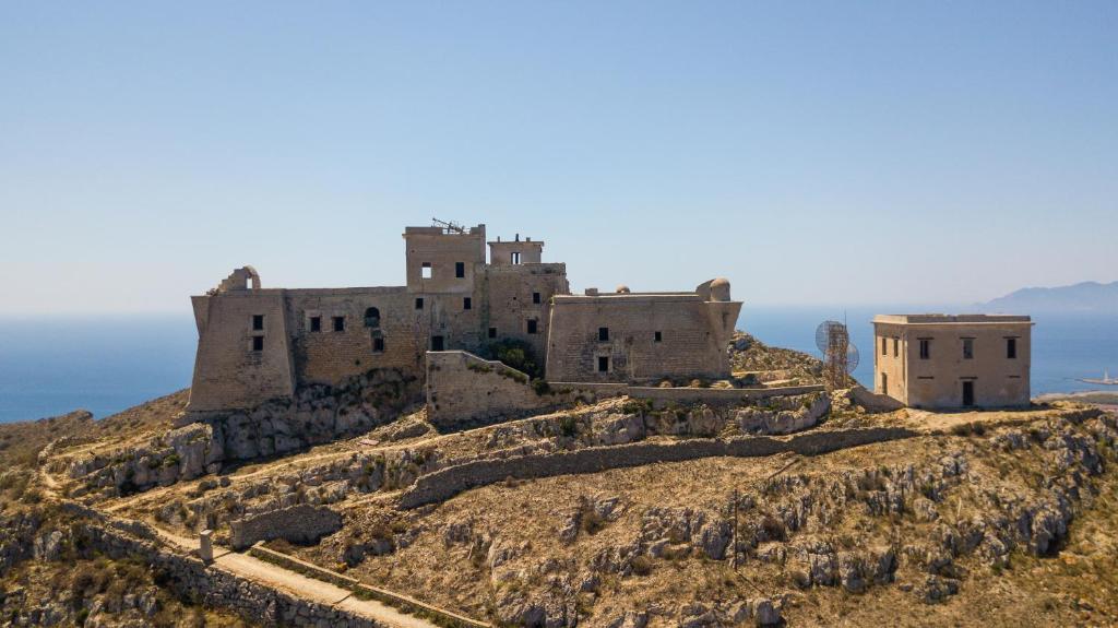 Albarìa Favignana Apartments - Tap to explore photos